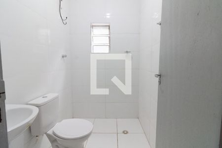 Banheiro de casa para alugar com 1 quarto, 45m² em Jardim Joao Xxiii, São Paulo