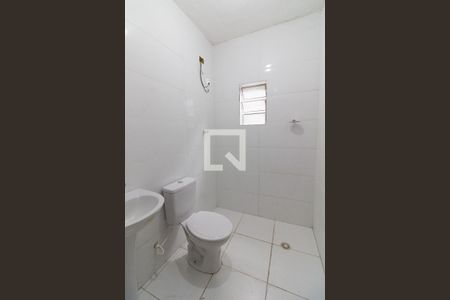 Banheiro de casa para alugar com 1 quarto, 45m² em Jardim Joao Xxiii, São Paulo