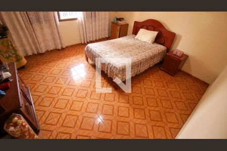 Casa 1 - Quarto 1 de casa à venda com 3 quartos, 250m² em Aricanduva, São Paulo