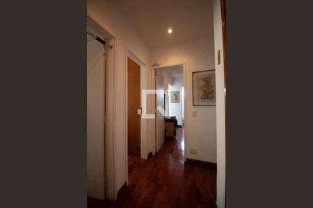 Corredores de apartamento à venda com 3 quartos, 105m² em Gávea, Rio de Janeiro