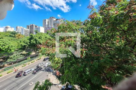 Sala Vista de apartamento para alugar com 2 quartos, 80m² em Icaraí, Niterói