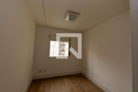Quarto de apartamento para alugar com 2 quartos, 68m² em Jardim Tupanci, Barueri