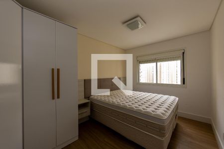 Suite de apartamento para alugar com 2 quartos, 68m² em Jardim Tupanci, Barueri