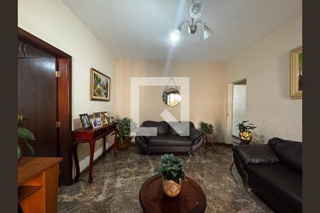 Sala 1 de casa à venda com 8 quartos, 350m² em São Geraldo, Belo Horizonte