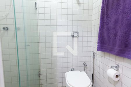 Banheiro de kitnet/studio à venda com 1 quarto, 49m² em Santa Efigênia, Belo Horizonte