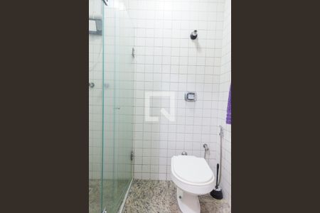 Banheiro de kitnet/studio à venda com 1 quarto, 49m² em Santa Efigênia, Belo Horizonte
