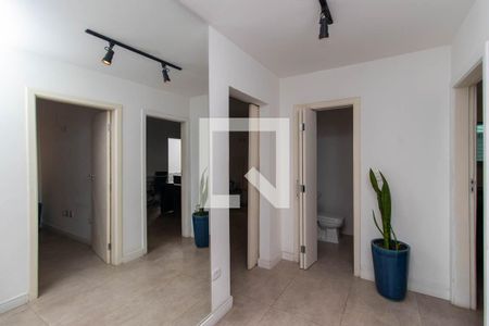 Hall de casa para alugar com 6 quartos, 500m² em Carandiru, São Paulo