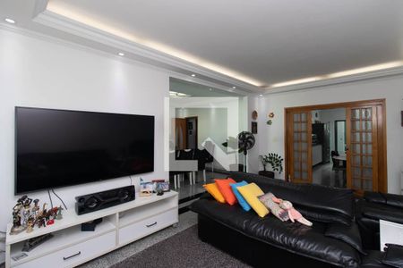 Sala 2 de casa para alugar com 6 quartos, 500m² em Carandiru, São Paulo