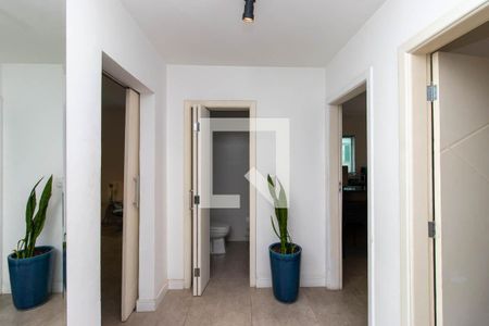 Hall de casa para alugar com 6 quartos, 500m² em Carandiru, São Paulo