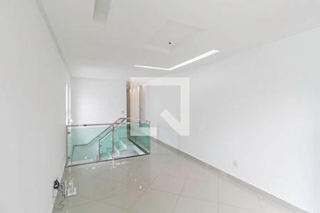 Sala de casa à venda com 4 quartos, 288m² em Europa, Contagem