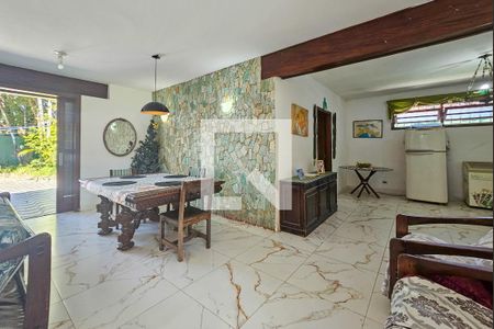 Sala de casa para alugar com 4 quartos, 500m² em Jardim Virginia, Guarujá