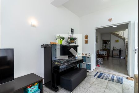 Sala de Estar de casa à venda com 3 quartos, 190m² em Jardim São Paulo, São Paulo