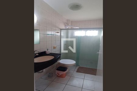Banheiro de apartamento para alugar com 1 quarto, 140m² em São Luiz, São José