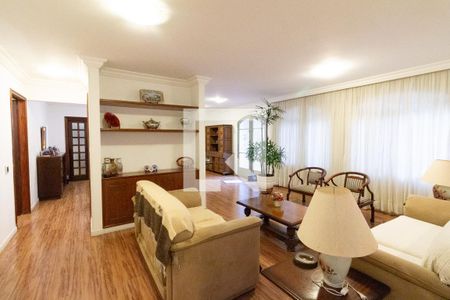 Sala de casa à venda com 3 quartos, 220m² em Parque Continental, São Paulo