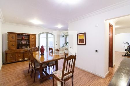 Sala de casa à venda com 3 quartos, 220m² em Parque Continental, São Paulo