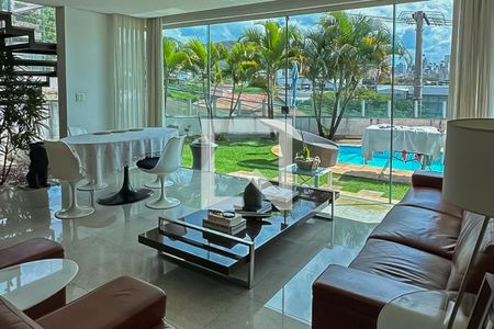 Sala de casa à venda com 5 quartos, 270m² em Estoril, Belo Horizonte