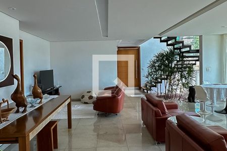 Sala de casa à venda com 5 quartos, 270m² em Estoril, Belo Horizonte