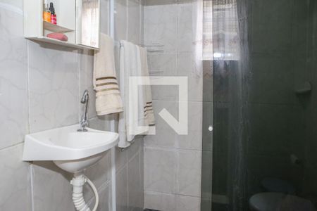 Banheiro 1 de casa para alugar com 2 quartos, 75m² em Luz, São Paulo