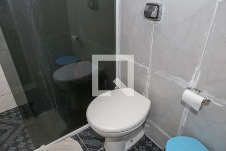 Banheiro 1 de casa para alugar com 2 quartos, 75m² em Luz, São Paulo