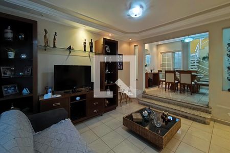 Sala de TV de casa à venda com 3 quartos, 267m² em Parque Via Norte, Campinas