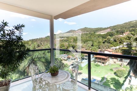 Varanda da Sala de casa de condomínio à venda com 3 quartos, 308m² em Vale das Araras, Nova Lima