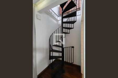 Escada de apartamento à venda com 3 quartos, 192m² em Nova Cachoeirinha, Belo Horizonte