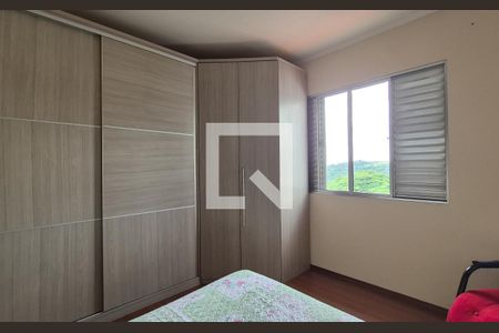 Quarto de casa à venda com 2 quartos, 168m² em Condomínio Maracanã, Santo André