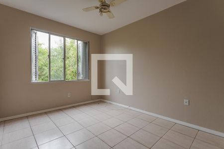 Sala/Quarto de kitnet/studio à venda com 1 quarto, 35m² em São João, Porto Alegre