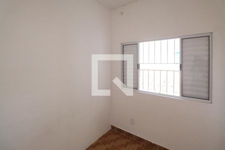 Quarto 2 de casa para alugar com 2 quartos, 60m² em Vila Sabrina, São Paulo