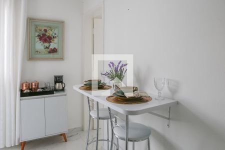 Sala e Cozinha de apartamento para alugar com 1 quarto, 40m² em Luz, São Paulo