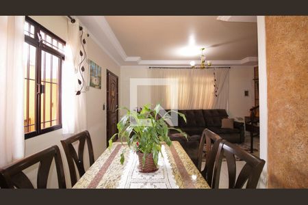 Sala de casa à venda com 4 quartos, 150m² em Vila Mendes, São Paulo