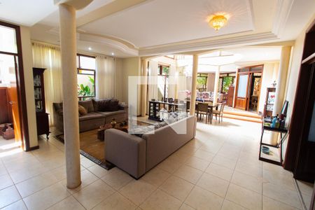 Sala de casa de condomínio à venda com 4 quartos, 450m² em Residencial Barão do Café, Campinas