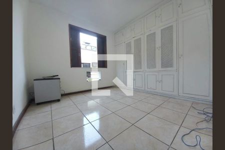 Foto 01 de casa de condomínio à venda com 6 quartos, 400m² em Vila Isabel, Rio de Janeiro