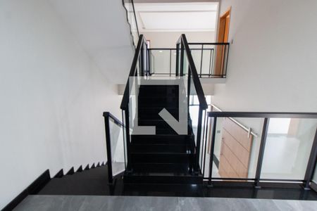 Escada acesso de casa de condomínio à venda com 4 quartos, 531m² em Loteamento Alphaville Campinas, Campinas