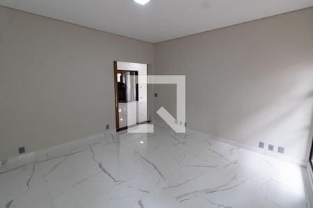 Sala de TV de casa de condomínio à venda com 4 quartos, 531m² em Loteamento Alphaville Campinas, Campinas