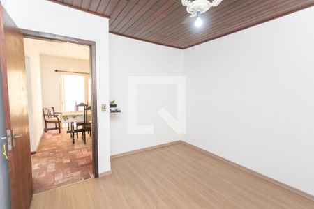 Quarto 2 de casa à venda com 3 quartos, 143m² em Santa Maria Goretti, Porto Alegre