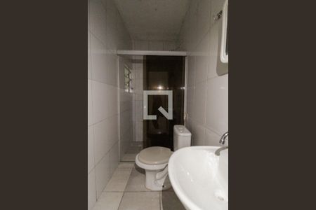 Banheiro de casa para alugar com 1 quarto, 50m² em Jardim Elizabeth, São Paulo