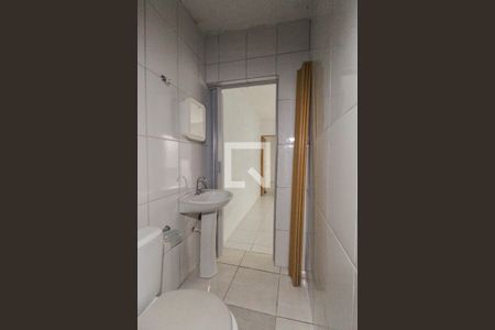 Banheiro de casa para alugar com 1 quarto, 50m² em Jardim Elizabeth, São Paulo