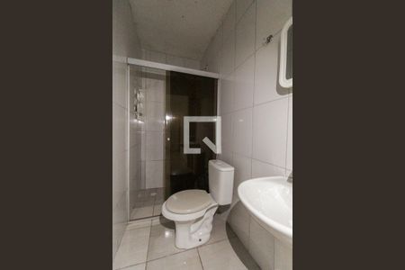 Banheiro de casa para alugar com 1 quarto, 50m² em Jardim Elizabeth, São Paulo