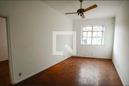 Sala de apartamento à venda com 2 quartos, 60m² em Benfica, Rio de Janeiro