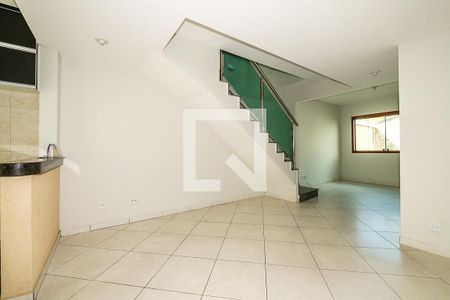 Sala de casa à venda com 3 quartos, 112m² em Aparecida, Belo Horizonte