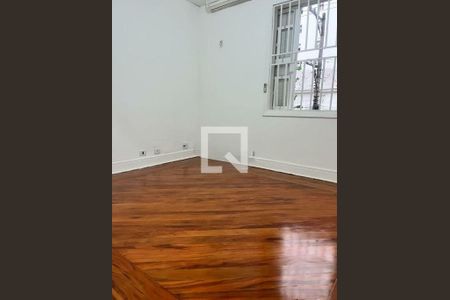 Casa à venda com 3 quartos, 130m² em Cerqueira César, São Paulo