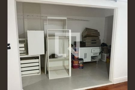 Casa à venda com 3 quartos, 130m² em Cerqueira César, São Paulo