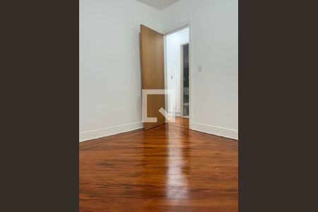 Casa à venda com 3 quartos, 130m² em Cerqueira César, São Paulo