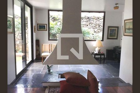 Casa à venda com 5 quartos, 583m² em Jardim Luzitania, São Paulo