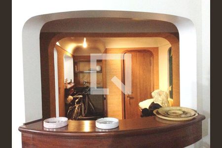 Casa à venda com 5 quartos, 583m² em Jardim Luzitania, São Paulo