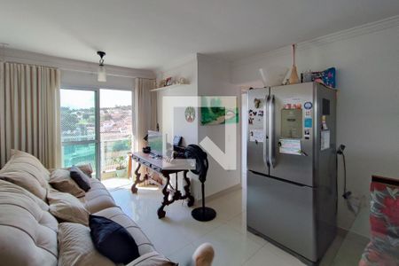 Sala de apartamento à venda com 3 quartos, 70m² em Parque Beatriz, Campinas