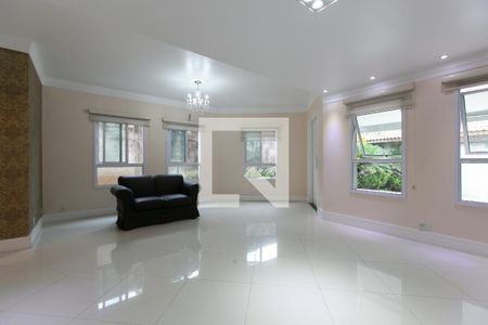 Sala de casa à venda com 5 quartos, 600m² em Vila Carolina, São Paulo