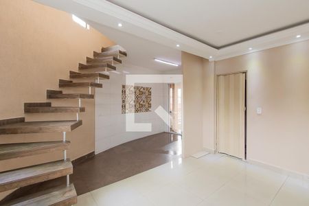 Sala de casa à venda com 8 quartos, 250m² em Jardim Ipanema(zona Leste), São Paulo