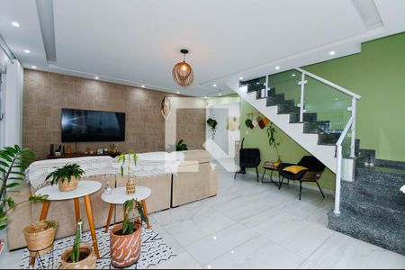 Sala de casa à venda com 4 quartos, 170m² em Vila Galvão, Guarulhos